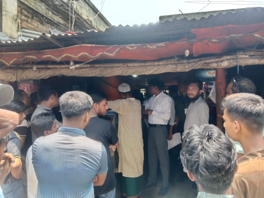 বাহুবলে স্বাস্থ্য মন্ত্রণালয়ের পরিত্যক্ত জায়গা দখলমুক্তে অভিযান,৫০ হাজার টাকা জরিমানা