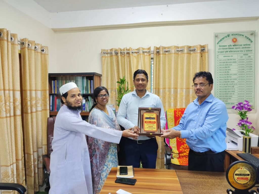 বড়লেখায় উপজেলা কৃষি সম্প্রসারণ কর্মকর্তা হাফিজের পদোন্নতি উপলক্ষে সংবর্ধনা